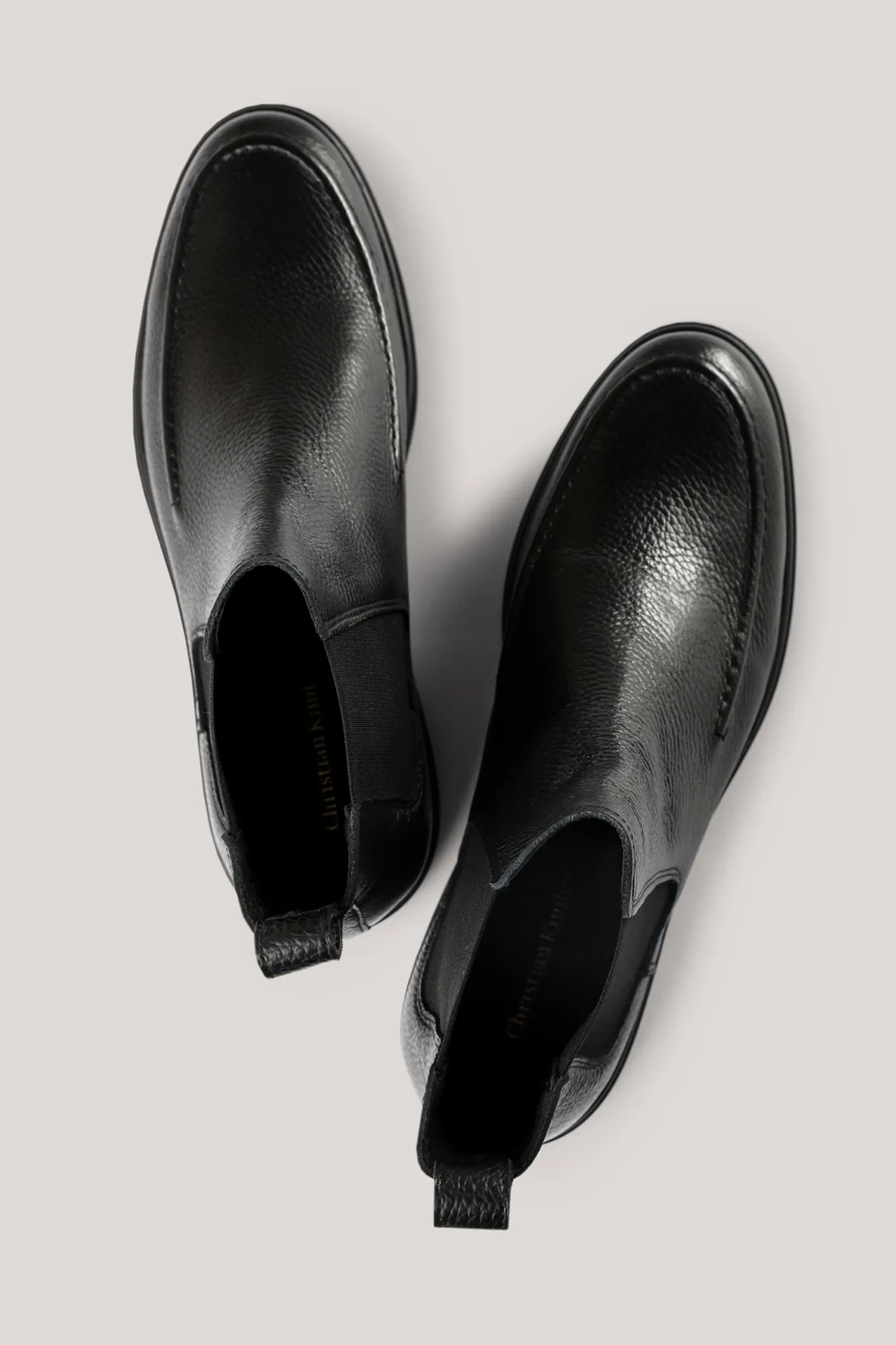 Auburn Leather Chelsea - Black