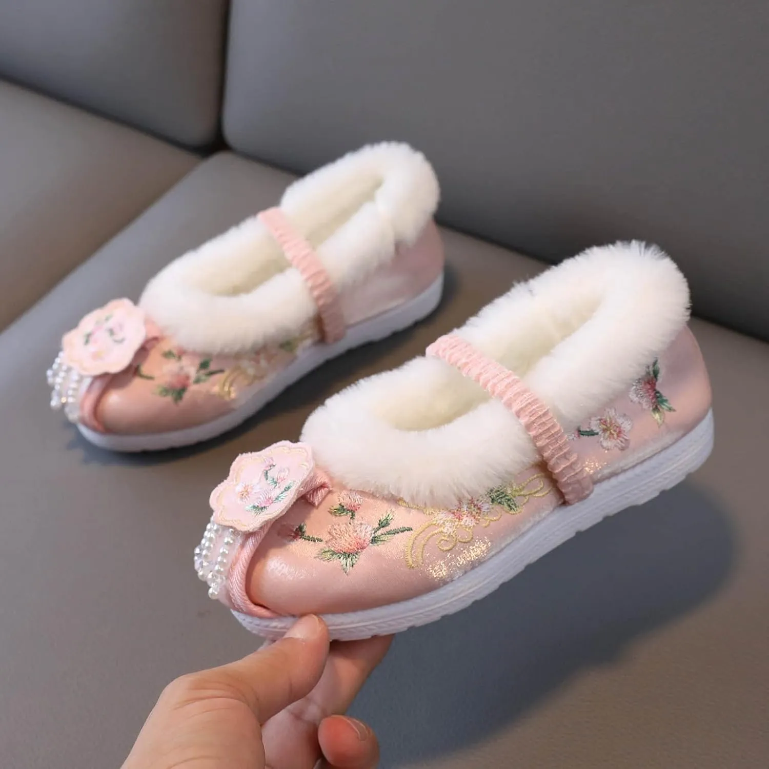 Girls Cotton Shoes Ancient Costume Hanfu Shoes Children Baby Cloth Shoes New Year Clothing Shoes Snow Boots Girls Size 2