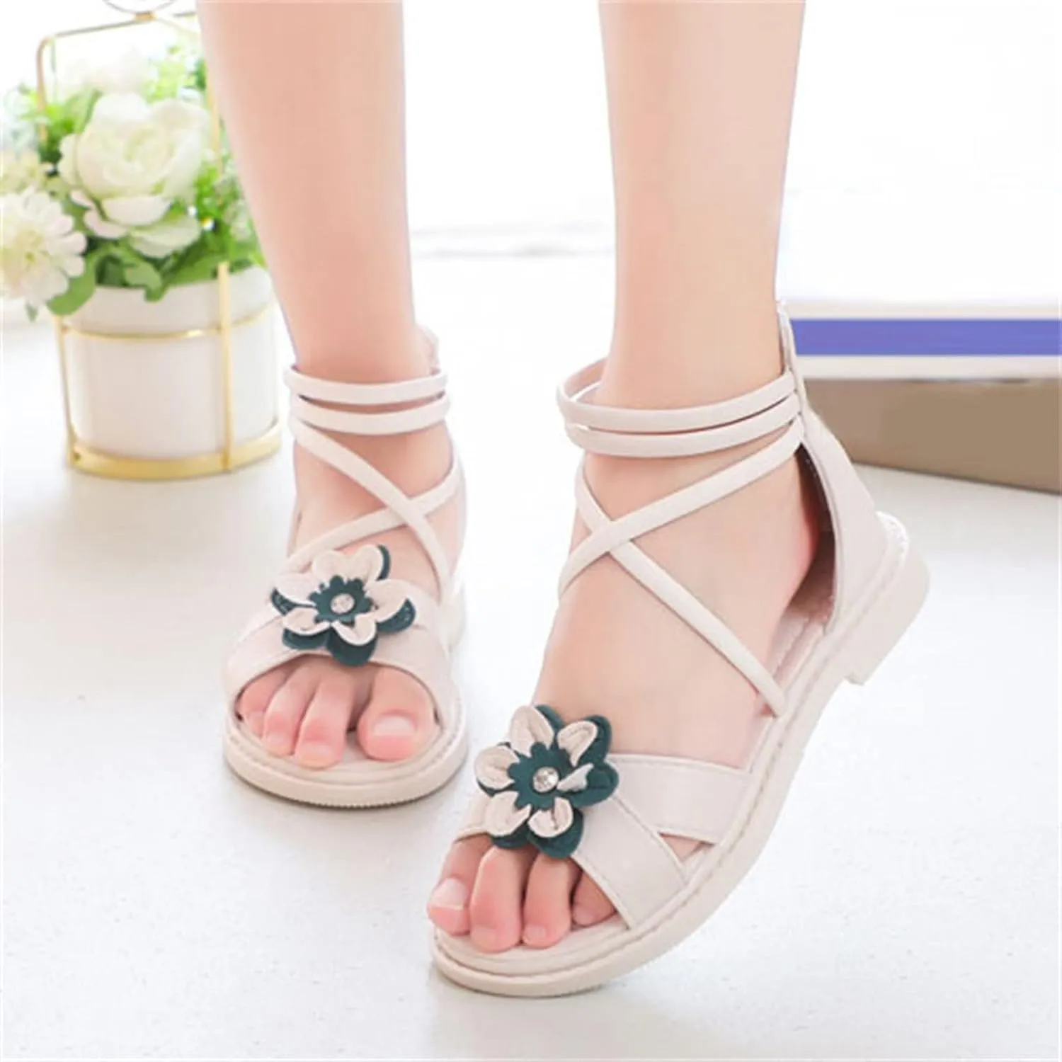 Girls Floral Roman Sandals Kids Open Toe Ankle Strap Flat Sandals with Heel Zipper Princess Birthday Party Shoes
