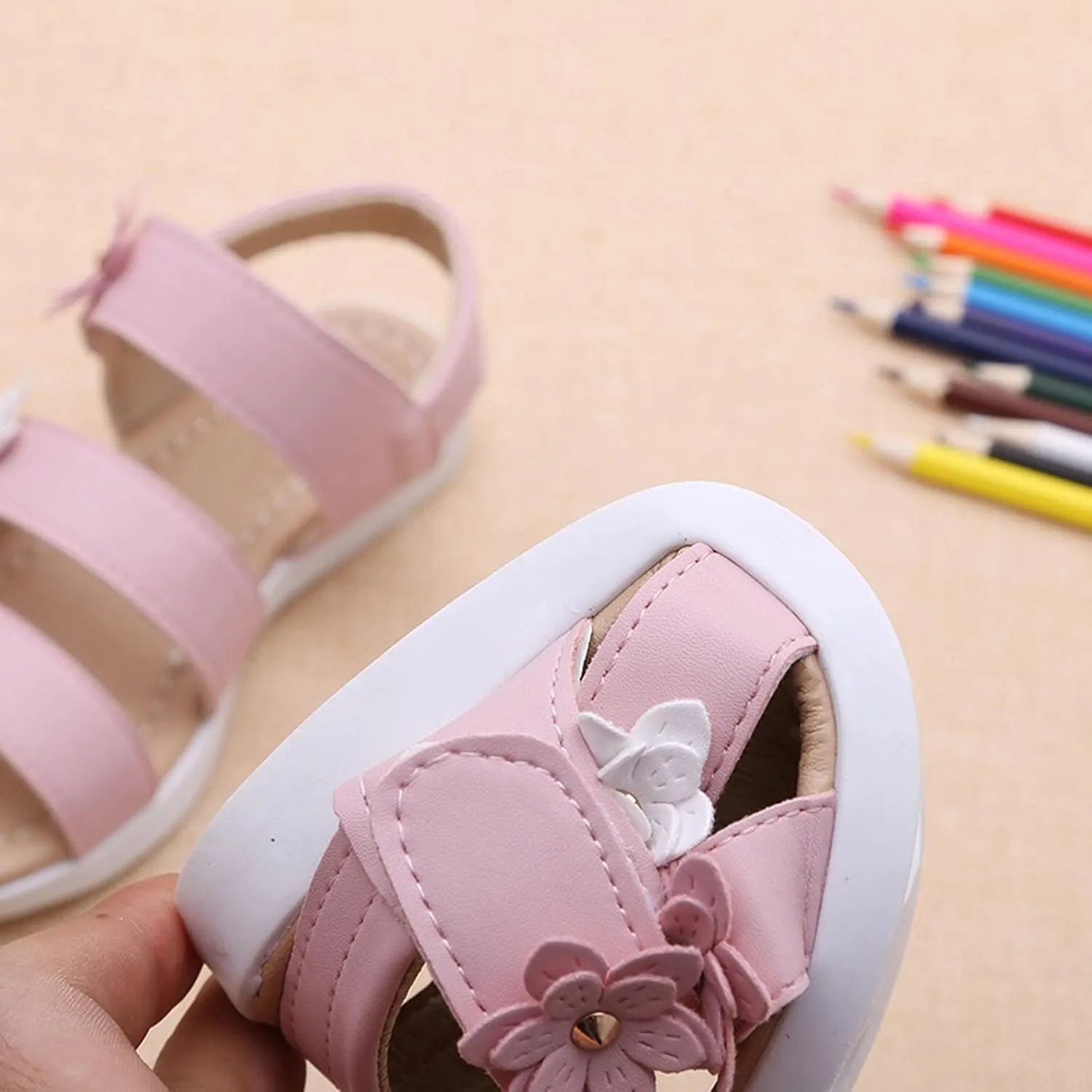 Girl's Open Toe Flowers Sandals Summer Cute Beach Play Flat Shoes for Kids Soft Sole Wedding Party Prom Shoes