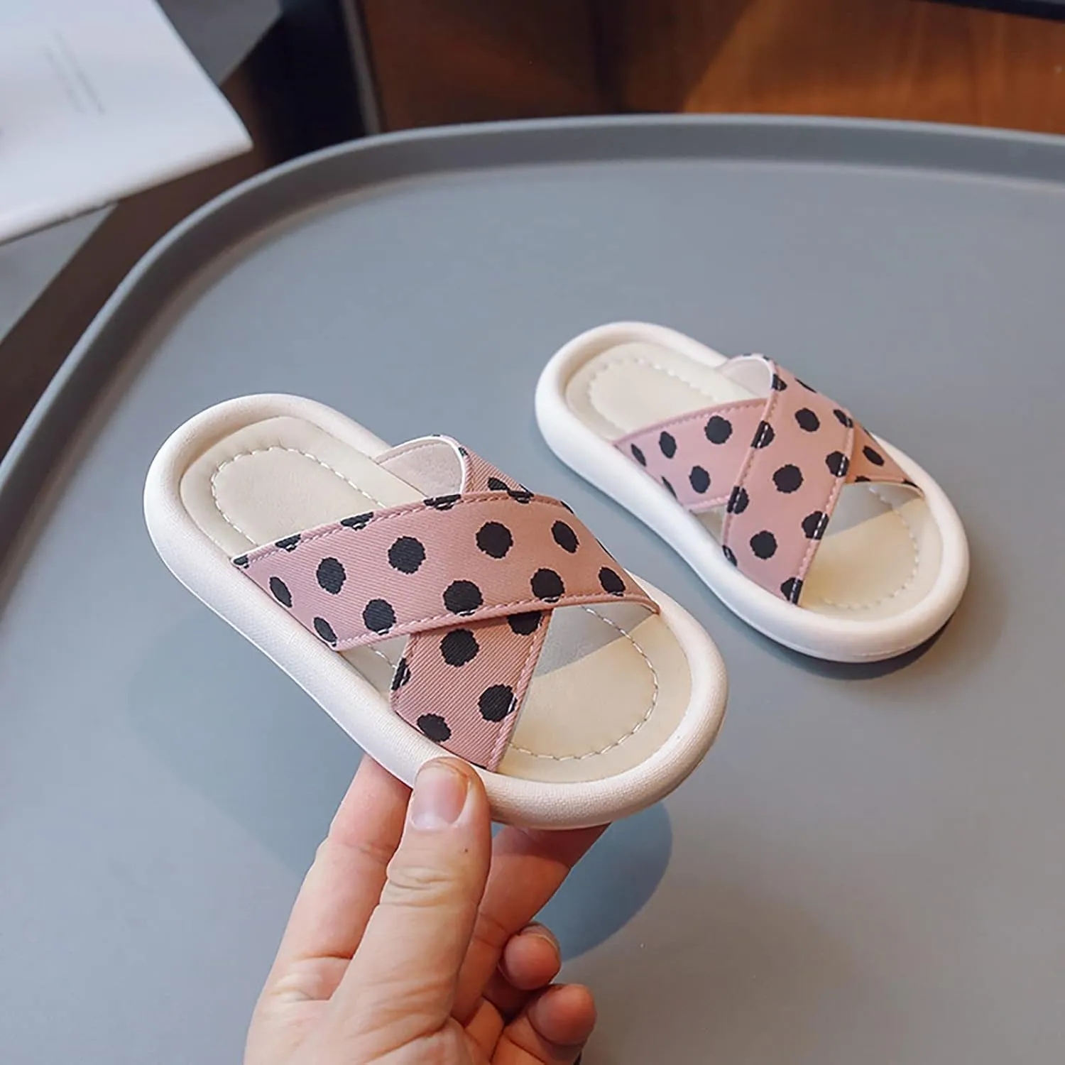 Girls Polka Dot Slides Soft Sole Anti Slip Open Toe Beach Swim Pool Water Sandals Kids Bedroom Slippers Little Girls
