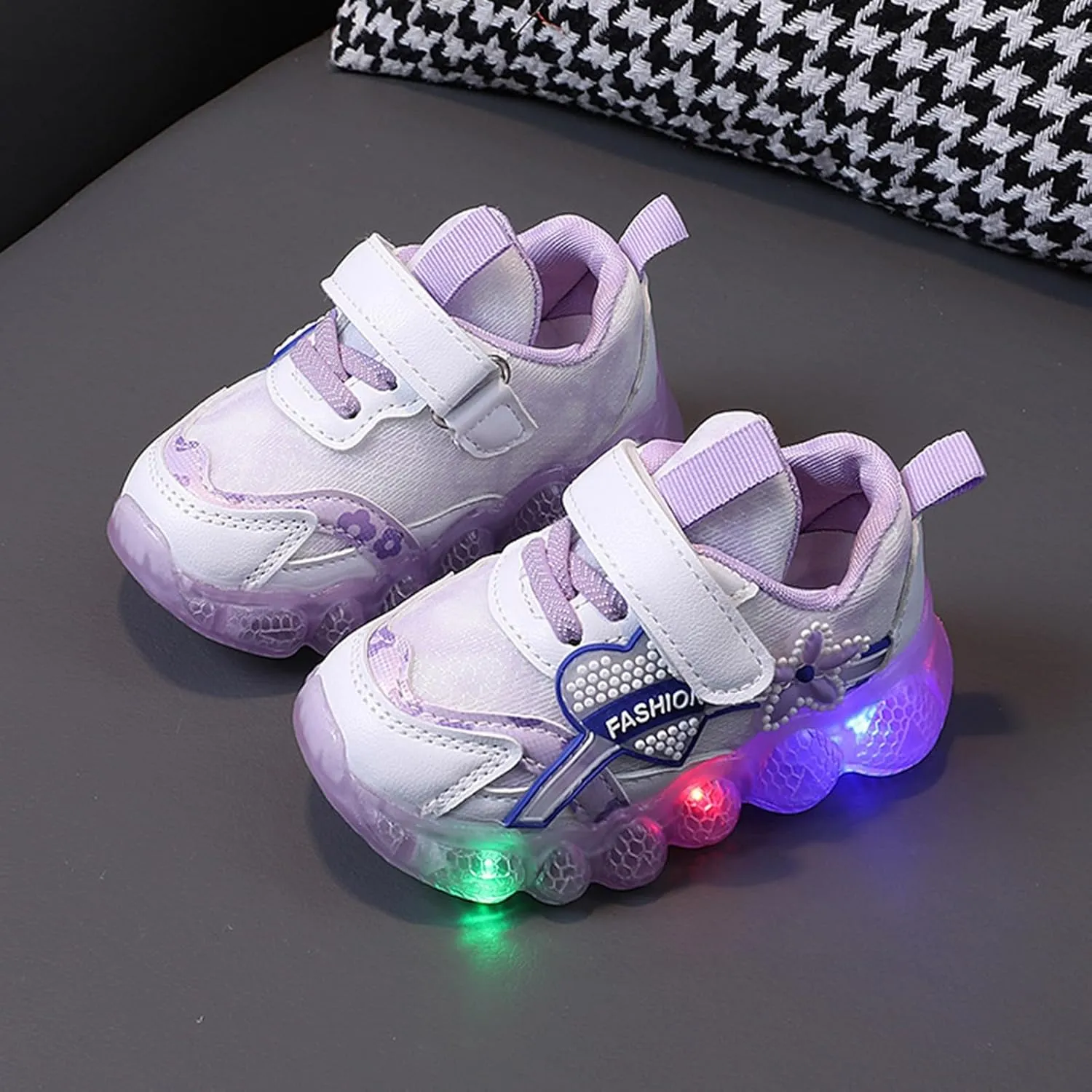 Kids Light Up Shoes Girls Boys Breathable Luminous Soft Sole Running Sports Sneaker Lace-Up Casual Toddler 9 Shoe