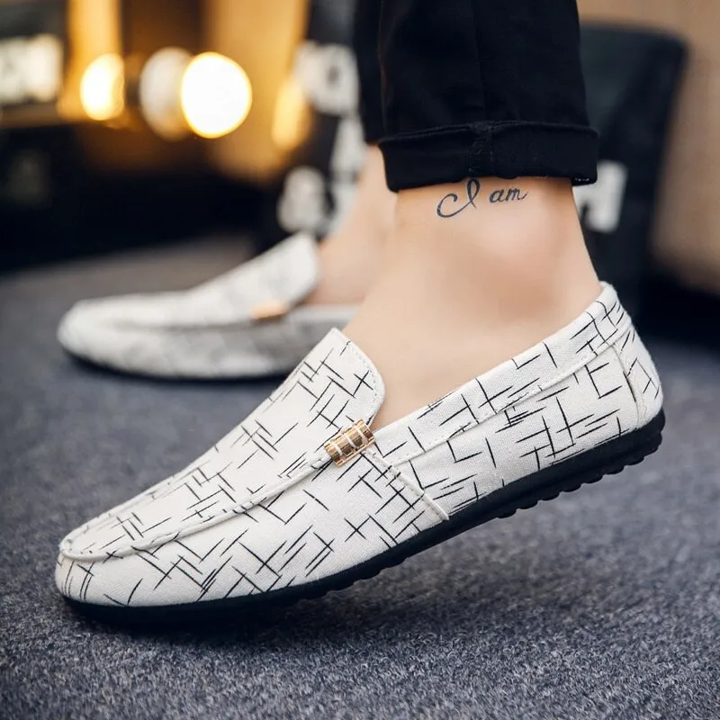New fashion Men Flats Light Breathable Shoes Shallow Casual Shoes Men Loafers Moccasins Man Sneakers Peas Zapatos Driving Shoes