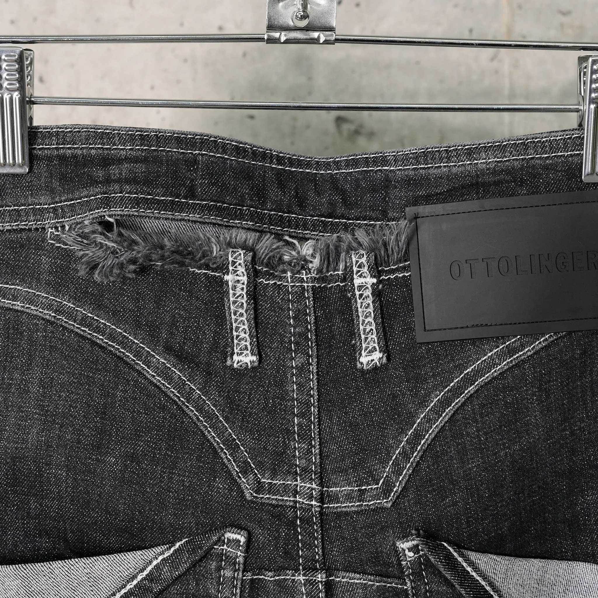 OPEN BACK JEANS / BLACK WASH