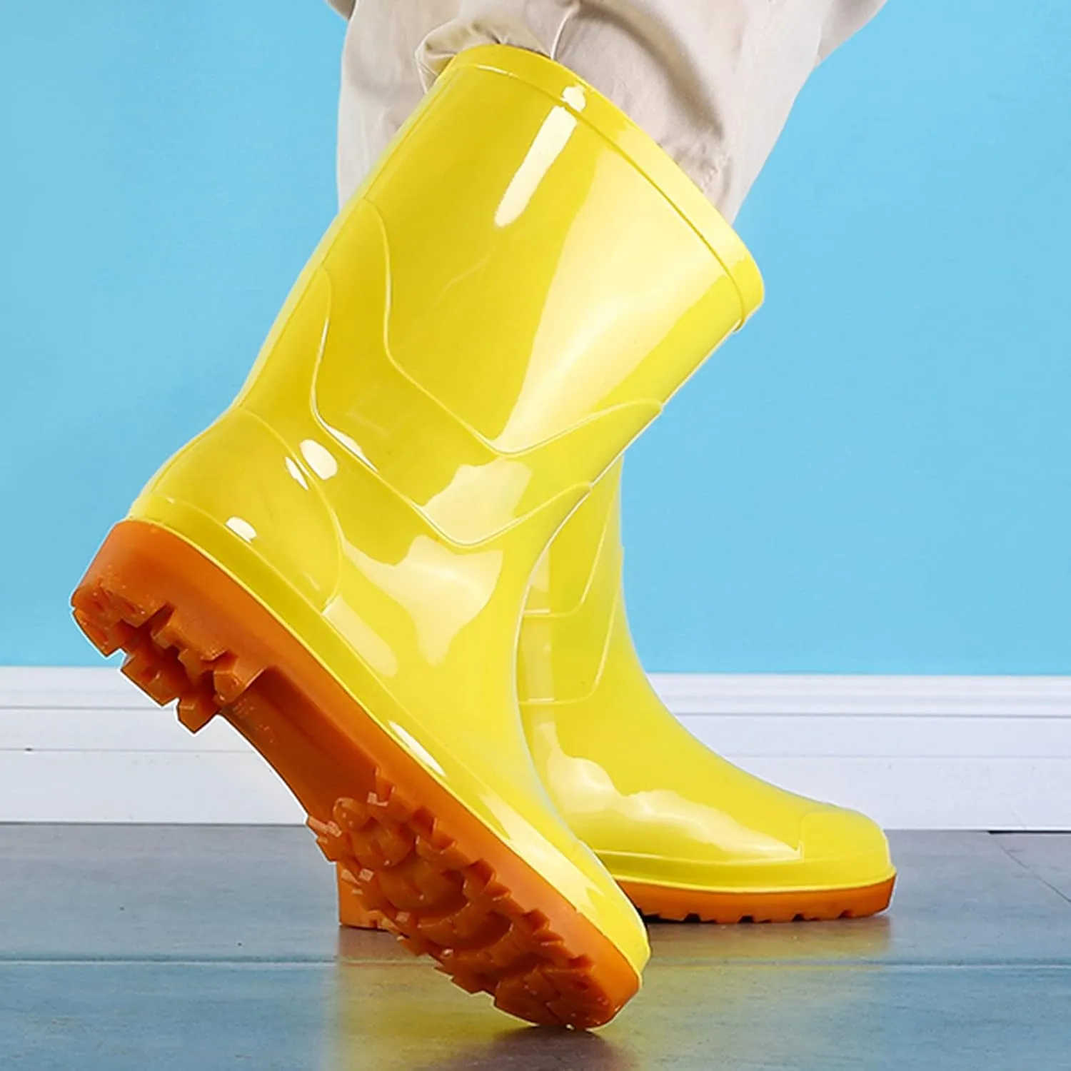 Rain Boots Women Mid-Calf Rain Shoes Wide Calf Waterproof Rubber Boots Comfortable Non Slip Short Garden Shose
