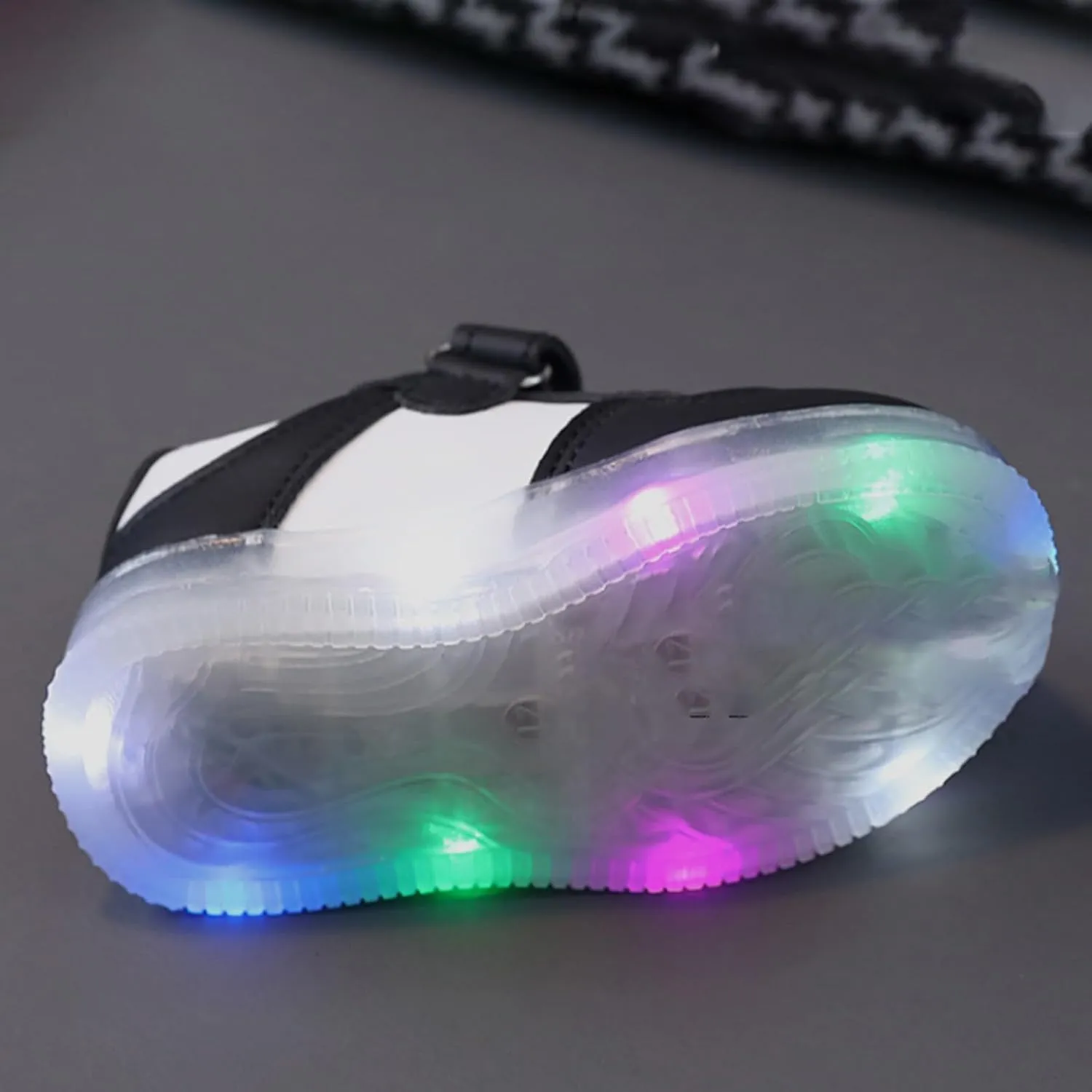 Toddler Boys Girls Light Up Shoes Little-Kids Flashing Soft Bottom Lightweight Breathable First Shoes Sport Sneaker