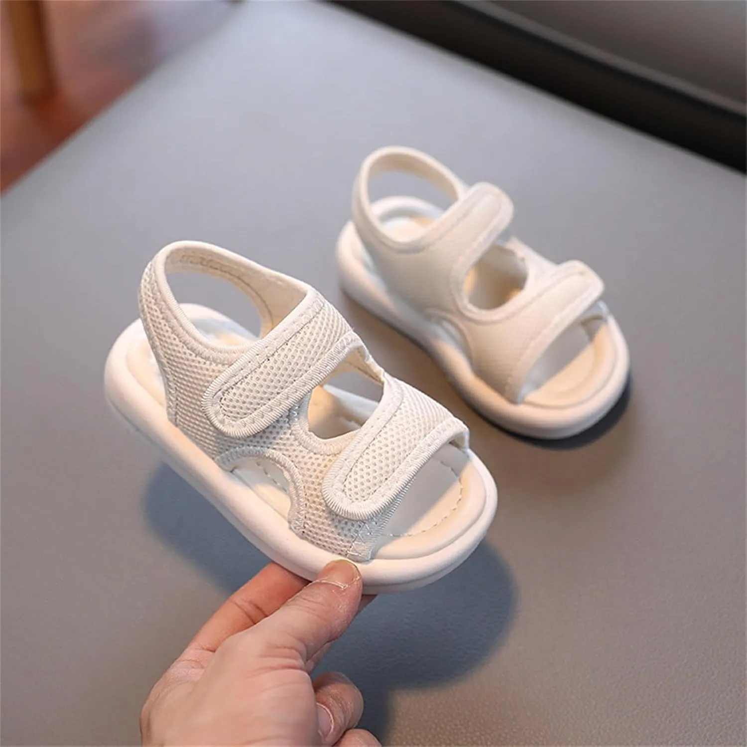 Unisex Kids Mesh Sandals Open-Toe Outdoor Sport Sandals Athletic Lightweight Beach Shoes Summer Sliders for Girls